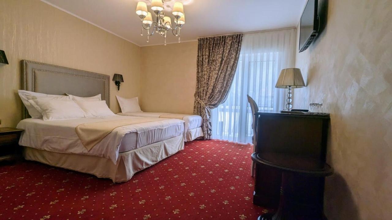 Pensiunea Perla Martiniei Nsd Buitenkant foto