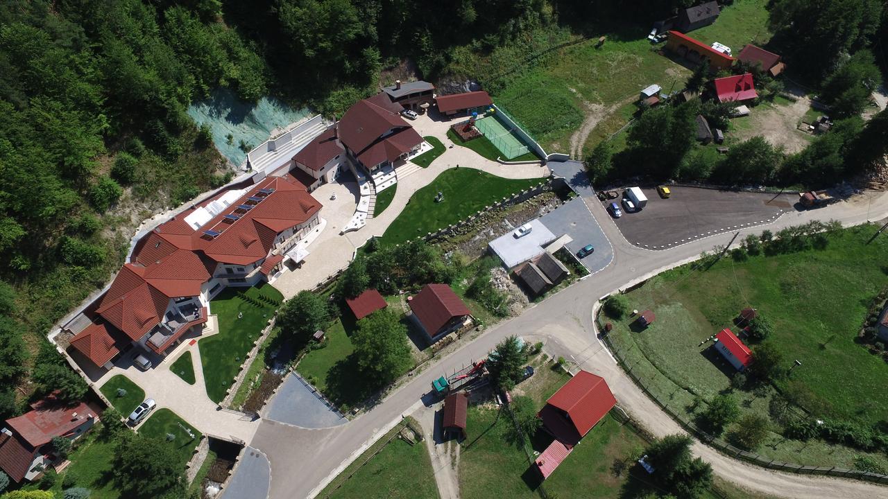Pensiunea Perla Martiniei Nsd Buitenkant foto